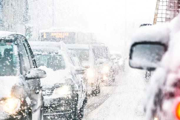 istock Snowy European day traffic 535513435