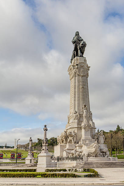 istock Monument on the Marques de Pombal square in Lisbon 535520430