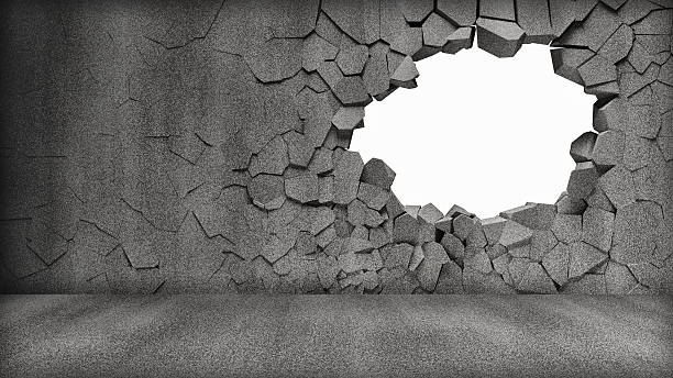 сломанный бетонная стена изолированные на черном фоне - hole стоковые фото и изображения