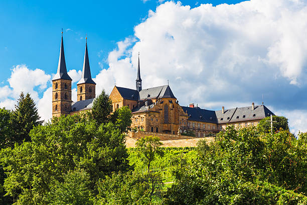 michaelsberg abbey, bamberg, niemcy - ornamental garden cathedral church formal garden zdjęcia i obrazy z banku zdjęć