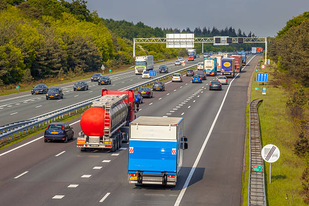 autopista a12 el visto desde arriba - land vehicle multiple lane highway driving traffic fotografías e imágenes de stock