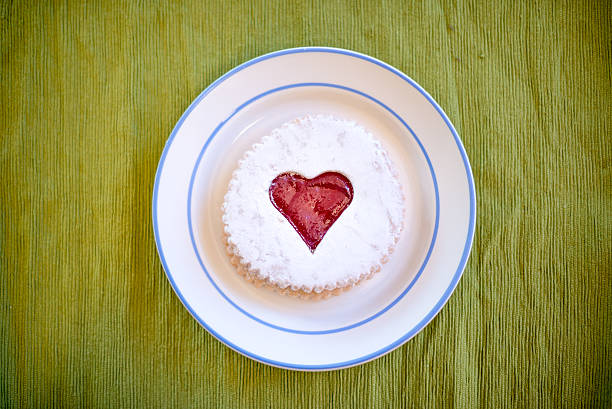 istock Sweet heart on plate 535697905