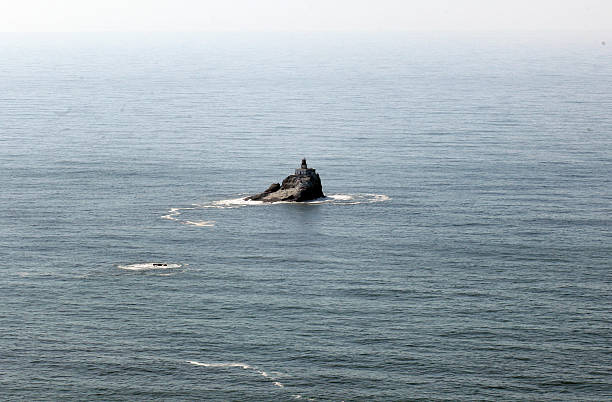 istock Tillamook Rock Light lighthouse, north Oregon coast 535700893