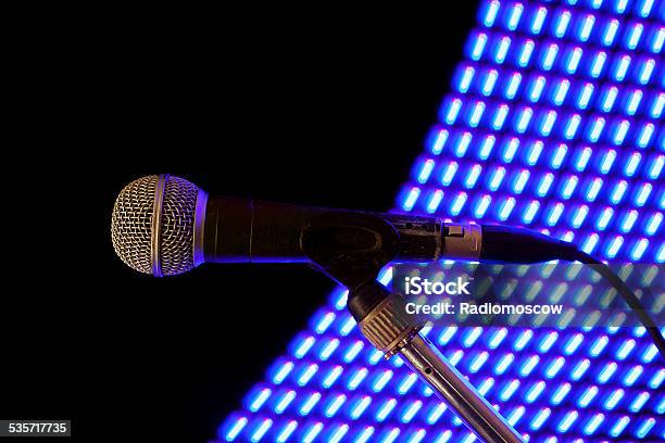 Concave Blur Arc Behind Microphone Stock Photo - Download Image Now - 2015, Arts Culture and Entertainment, Backgrounds