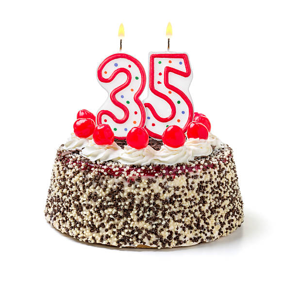tort urodzinowy z palenie świeca liczba 35 - gateaux birthday candle cake zdjęcia i obrazy z banku zdjęć