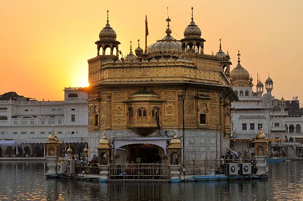istock Sikh holy Golden Temple in Amritsar, Punjab, India 535766195