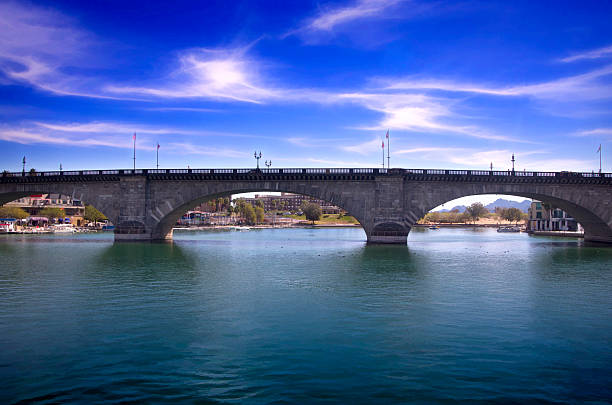 istock Famous Bridges - London Bridge - Arizona 535767049