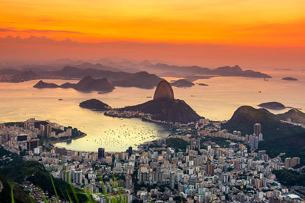 istock Sunset view of mountain Sugar Loaf, Rio de Janeiro 535768533