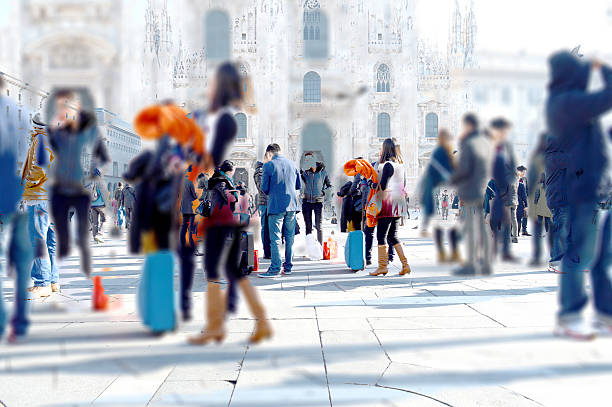 istock Blurry shapes people 535772259