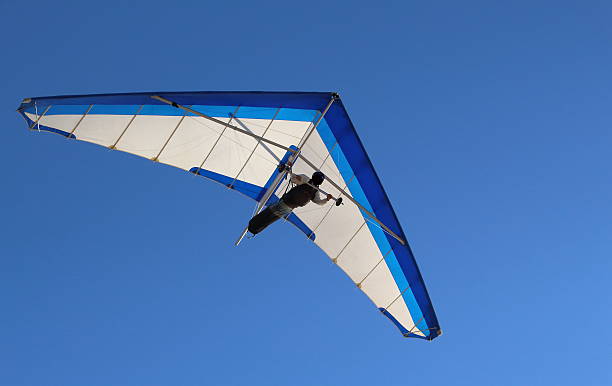 lotnia - hang glider zdjęcia i obrazy z banku zdjęć