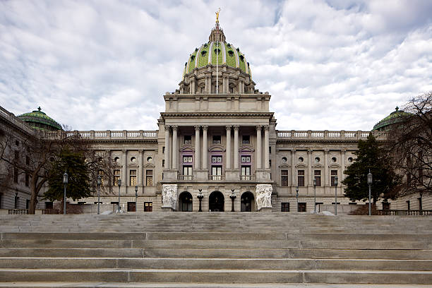 Pennsylvania State Capitol in Harrisburg, PA Daylight symmetrical view of Pennsylvania State Capitol in Harrisburg, PA harrisburg pennsylvania stock pictures, royalty-free photos & images