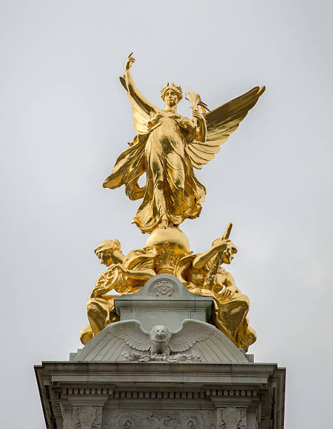 istock London Victoria Memorial 535846073