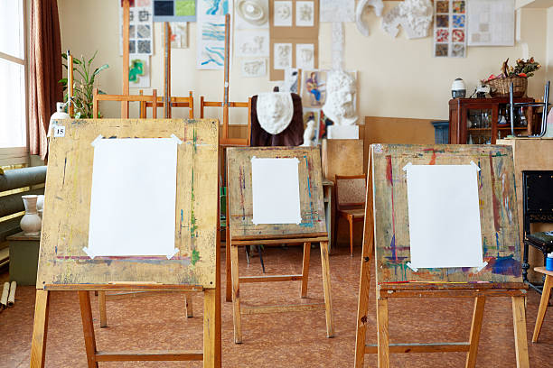 studio sztuki - canvas easel blank art zdjęcia i obrazy z banku zdjęć