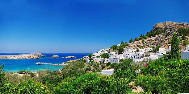 lindos rodhes island, en grèce. - lindos photos et images de collection