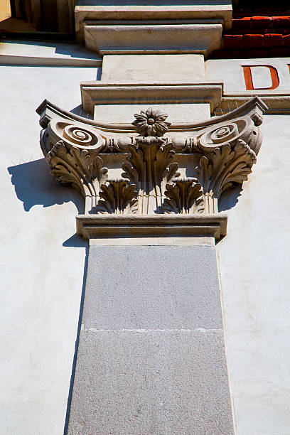 istock wall milan  in italy old   concrete doric stone 535891307