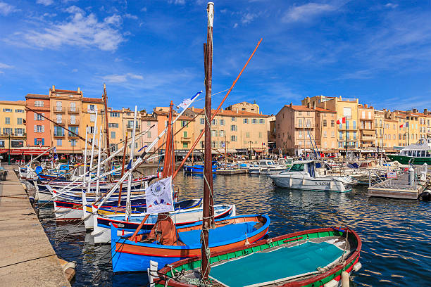 Saint-Tropez is one of the most visited and glamorous cities on the French Riviera with a beautiful old town. A string of trendy shops, bars and restaurants face the bay, where you can always see yachts moored, some really luxurious.