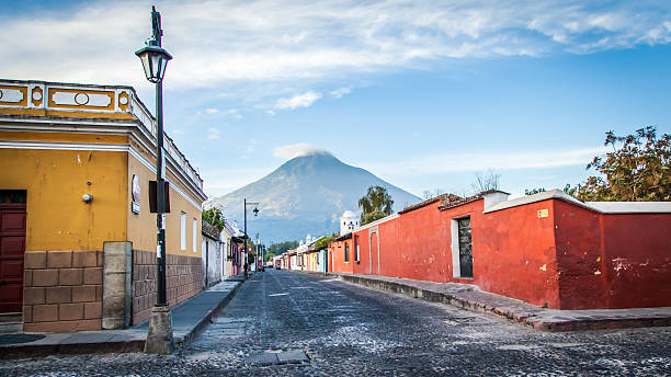 istock Antigua,Guatemala,architecture,volcano,street. 535909449