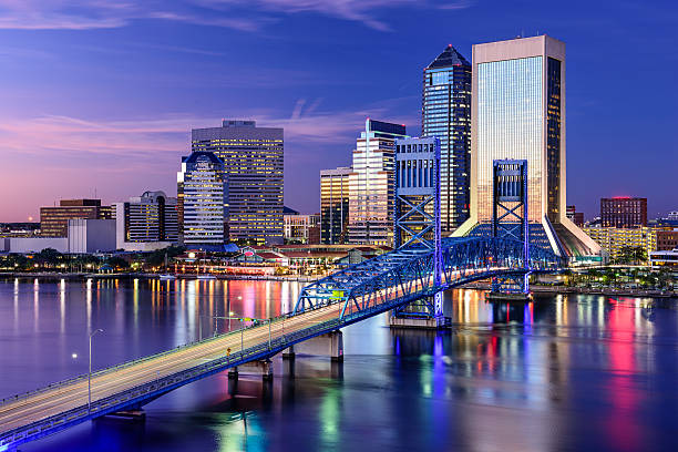 istock Jacksonville, Florida Skyline 535914051