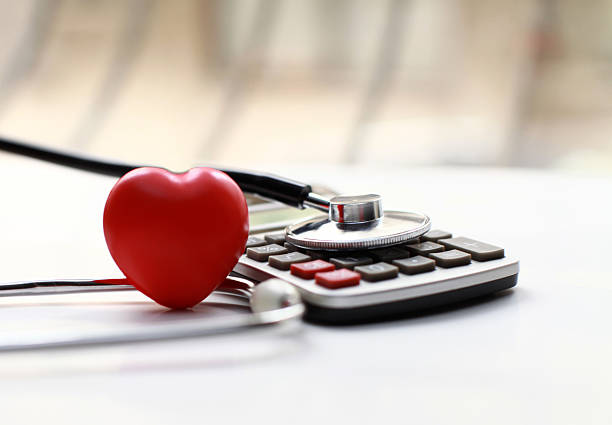 istock Heart Care and calculator 535931991