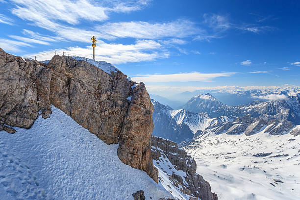 istock Zugspitze top of Germany 536010745