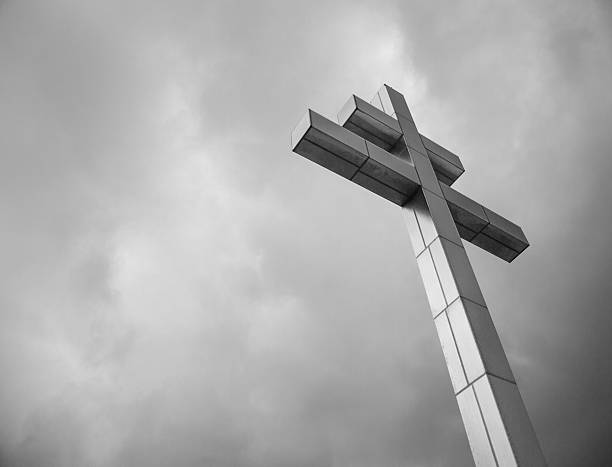 la croix de lorraine, normandie - charles de gaulle photos et images de collection