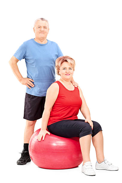 istock Mature people in sportswear posing 536033311