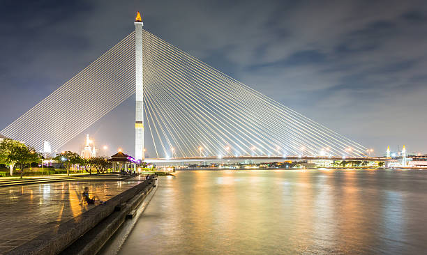 rama viii bridge - bridge bangkok suspension bridge river - fotografias e filmes do acervo