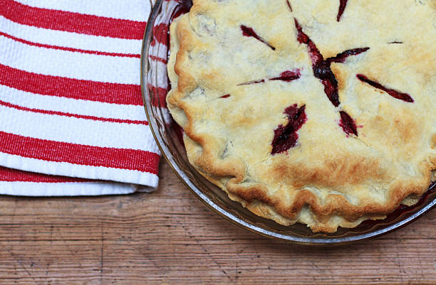 istock Blueberry Pie and Striped Dish Towel 536112723