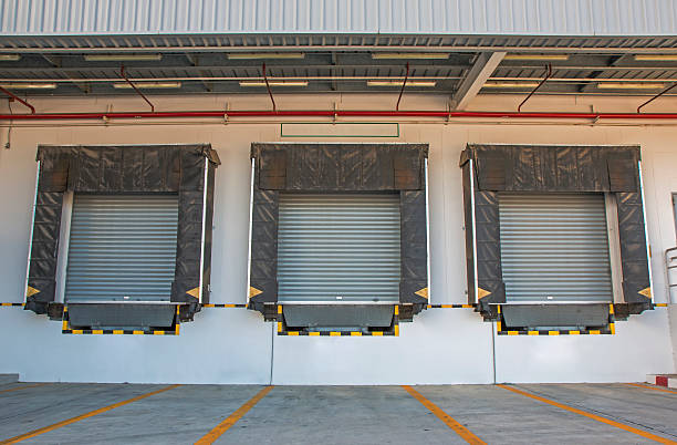 istock Shipping Gates for Trucks 536116227
