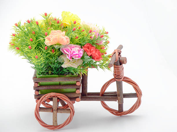 istock colorfule flower on basker bicycle 536168623