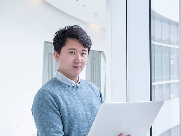 istock Asian businessman in office 536271633