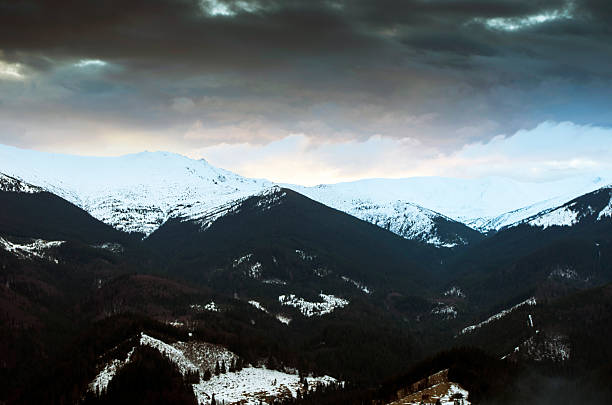 istock Winter evening mountain plateau landscape (Carpathian, Ukraine) 536312231