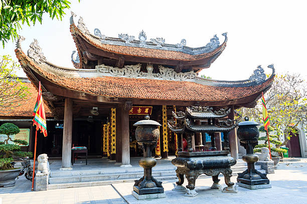 istock Vietnamese temple at Bac Ninh 536345008
