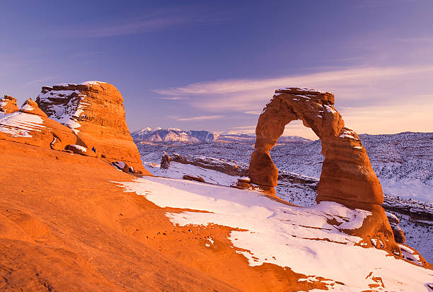 Delicate Arch Delicate Arch at Arches National Park arches national park stock pictures, royalty-free photos & images
