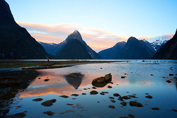 istock Milford Sound At Dawn 536354891