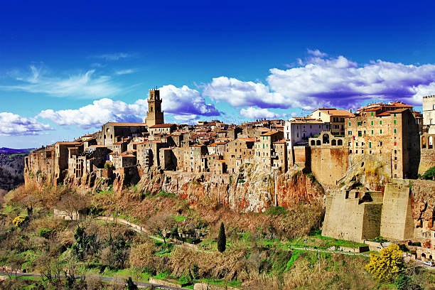 istock Stunning Italy Series-Pitigliano 536461519