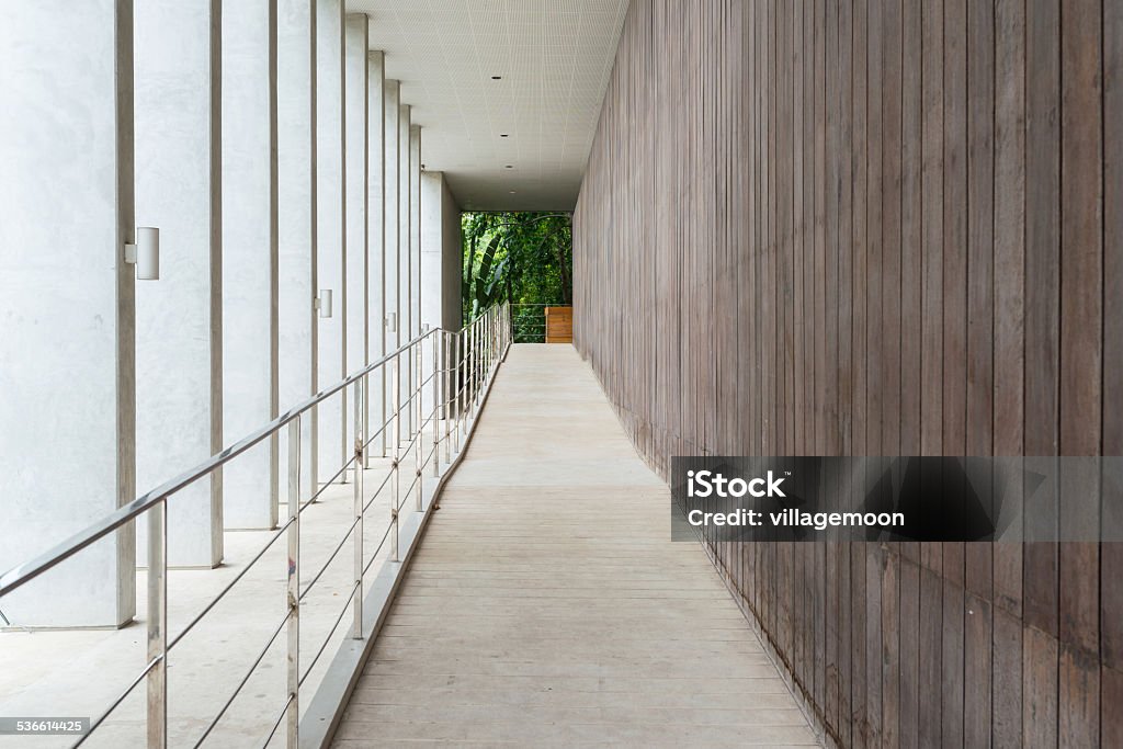 L'intérieur d'un office building - Photo de Bureau - Lieu de travail libre de droits