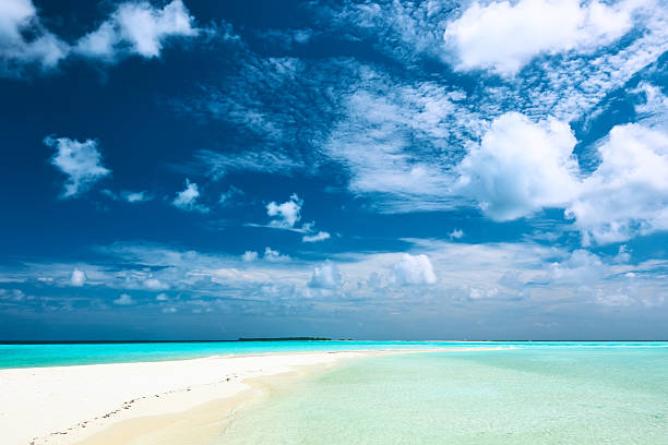 istock Beautiful beach with sandspit at Maldives 536680483