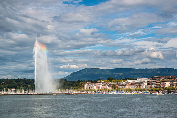 istock the geneva lake and fountain 536721093