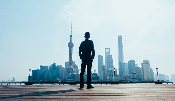 sueño de la ciudad - china shanghai business people fotografías e imágenes de stock