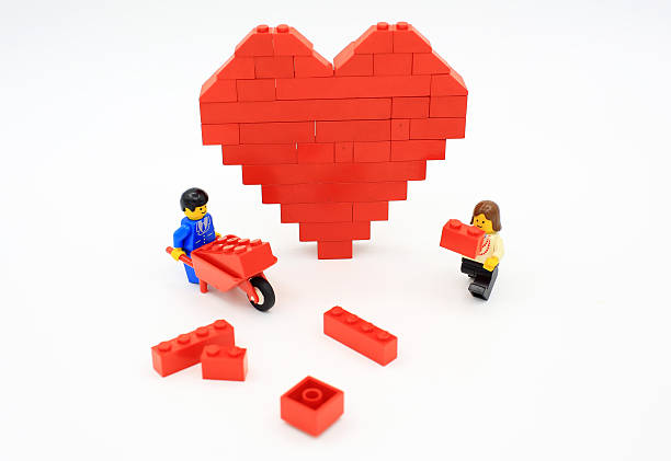 heart of lego - figurine small people business 뉴스 사진 이미지
