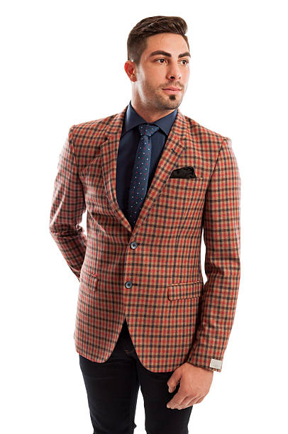 elegante homem modelo vestindo casaco de xadrez terno e gravata - fashion men fashion model male imagens e fotografias de stock