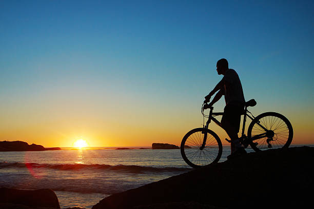 istock Cycling off into the sunset 536813697