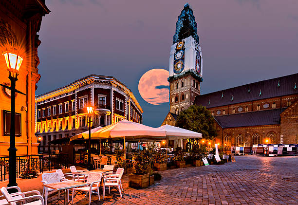 istock Nocturnal view on  central square in old  Riga, Latvia 536816124