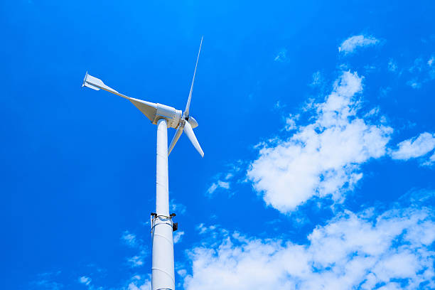 energia alternativa - turbina a vento ad asse verticale foto e immagini stock