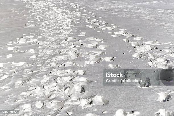 Fußabdrücke Im Schnee Stockfoto und mehr Bilder von 2015 - 2015, Extremlandschaft, Fotografie