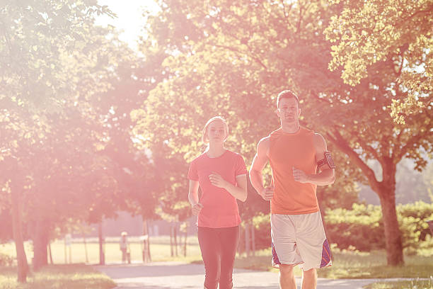 istock Healthy sporty couple 536921343
