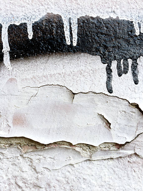 istock Small part of a wall painted in black and white 536924149