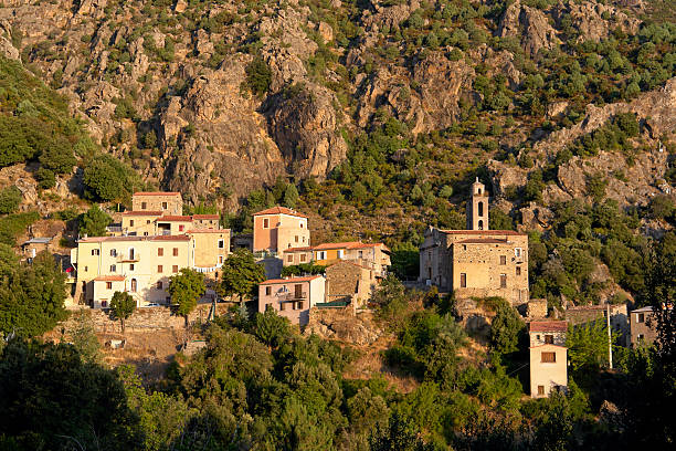istock Village in Corsica mountain 536936300