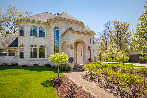 istock Stately two-story mansion home with landscaped front yard 536952004